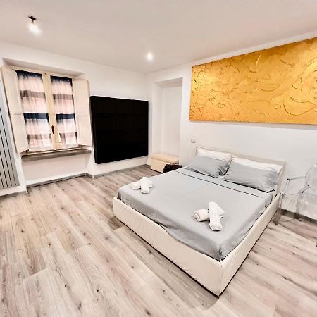 Abstract House Design Home In Center Of Turin Extérieur photo