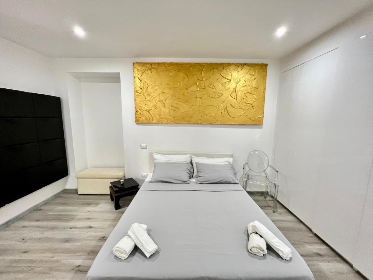 Abstract House Design Home In Center Of Turin Extérieur photo