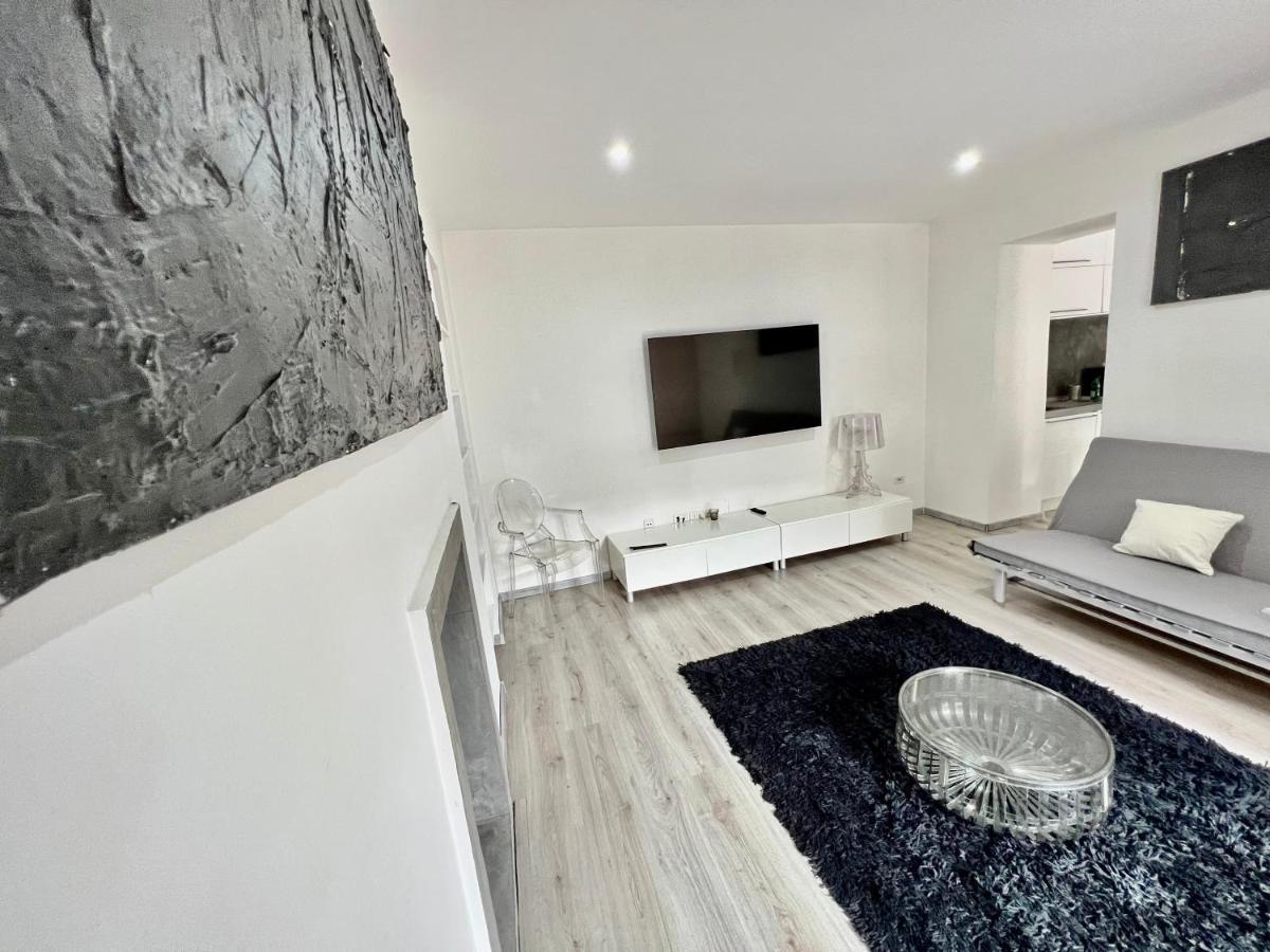 Abstract House Design Home In Center Of Turin Extérieur photo